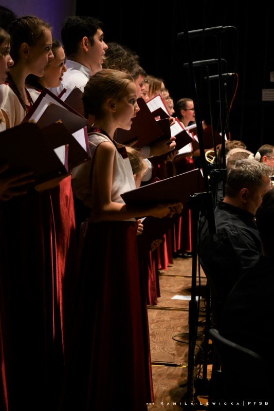 Koncert świąteczny. Leć kolędo w świat!