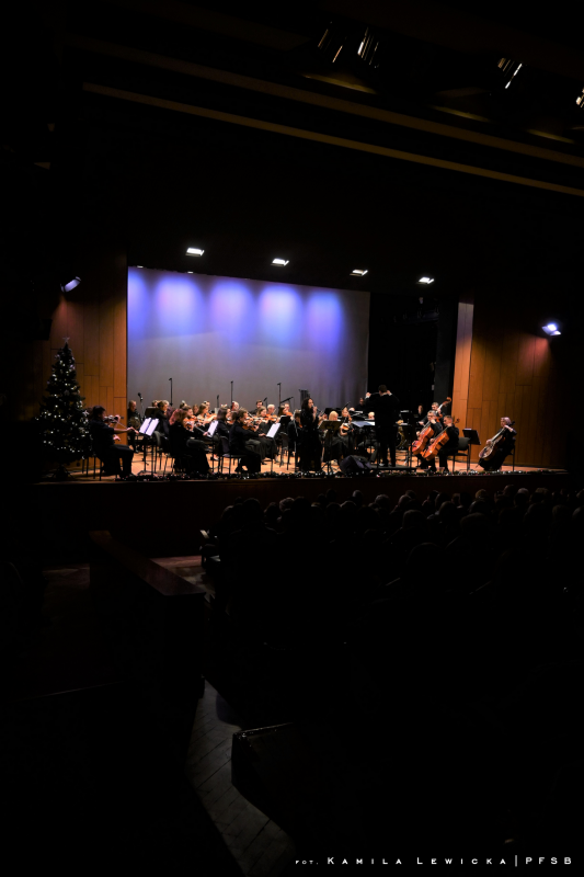 Koncert świąteczny. Leć kolędo w świat!
