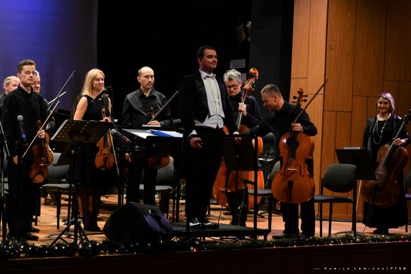 Koncert świąteczny. Leć kolędo w świat!