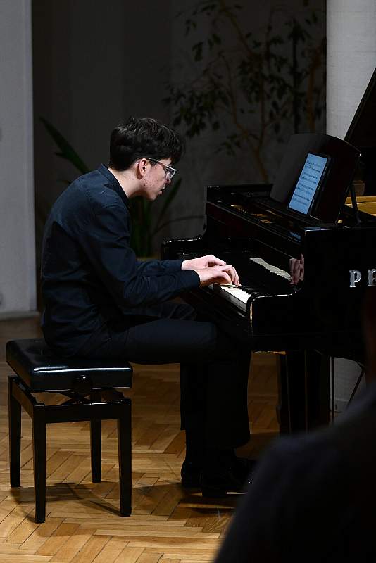 Kilar wokół młodych