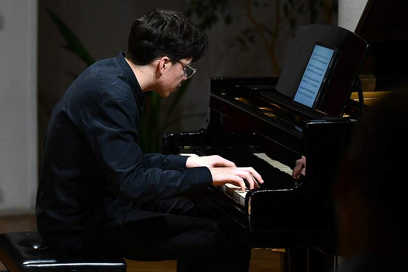 Kilar wokół młodych