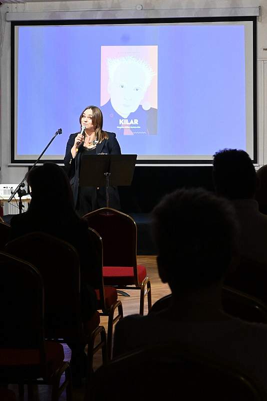 Kilar wokół młodych