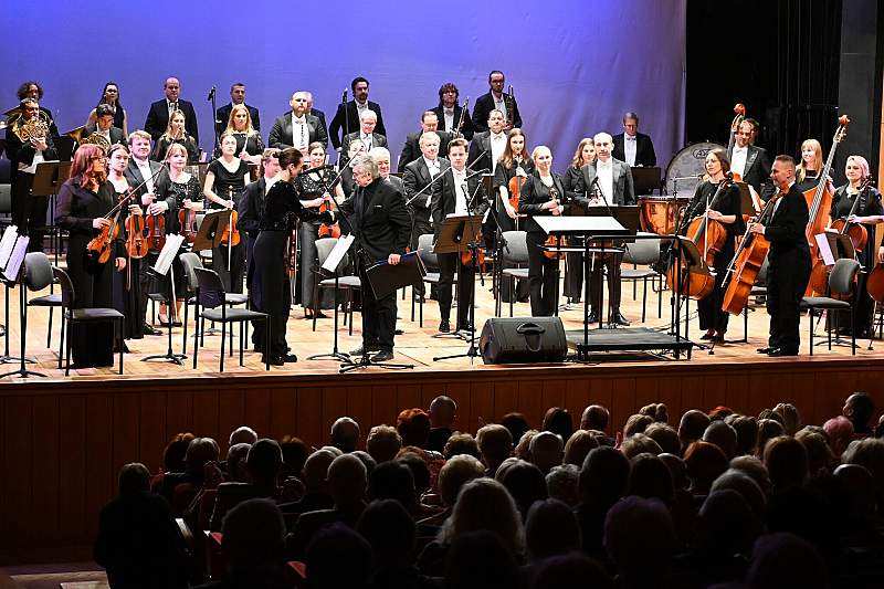 Wino, kobiety i śpiew - koncert z okazji dnia kobiet