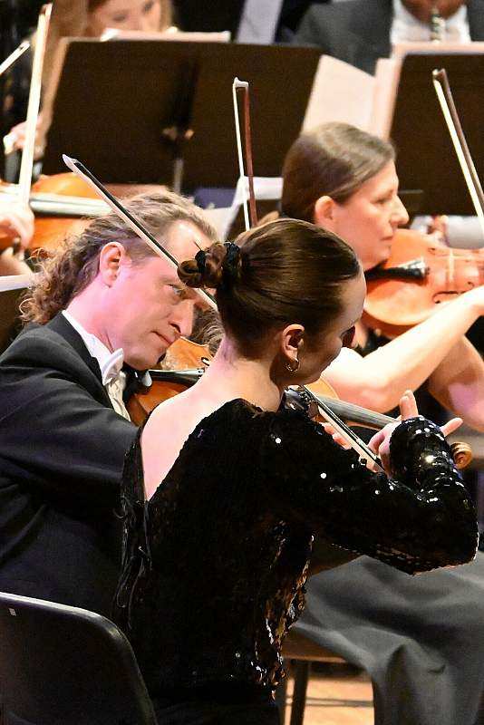 Wino, kobiety i śpiew - koncert z okazji dnia kobiet