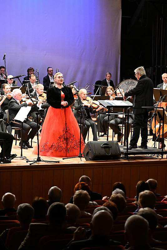 Wino, kobiety i śpiew - koncert z okazji dnia kobiet