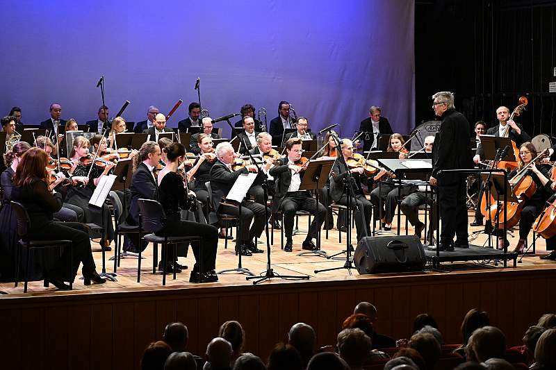 Wino, kobiety i śpiew - koncert z okazji dnia kobiet