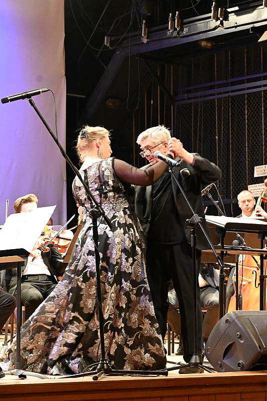 Wino, kobiety i śpiew - koncert z okazji dnia kobiet