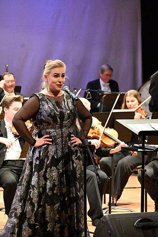 Wino, kobiety i śpiew - koncert z okazji dnia kobiet